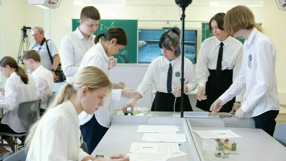 В Челябинской области продолжается конкурсный отбор на открытие губернаторских инженерных классов на базе общеобразовательных организаций