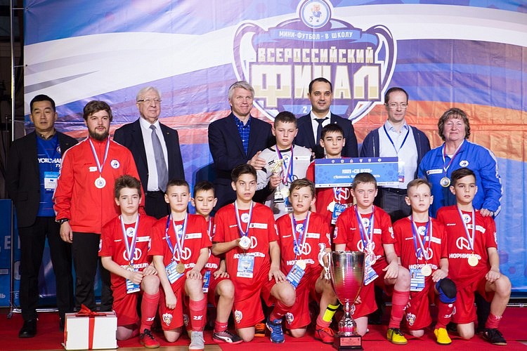 Юные челябинцы стали чемпионами России по мини-футболу 