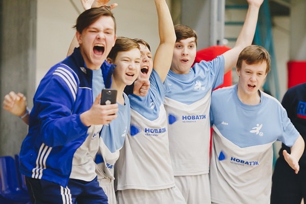 Чемпионы Кубка «НОВАТЭК» отправились на Всероссийскую футбольную смену