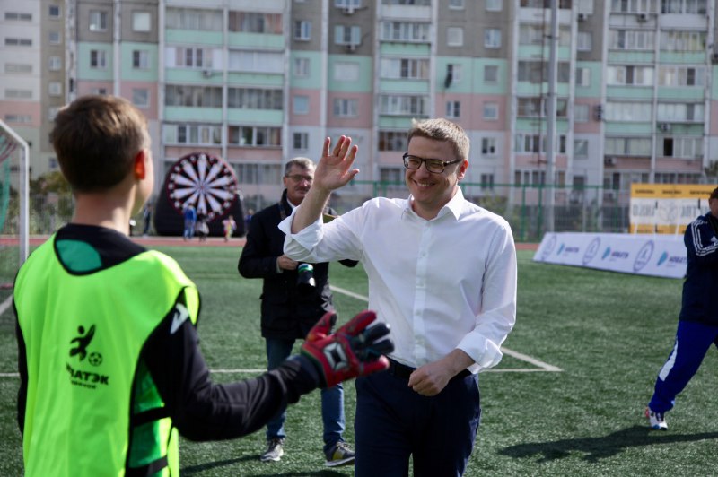 В Челябинске стартовал VIII сезон «Кубка НОВАТЭК» по мини-футболу среди школьных команд