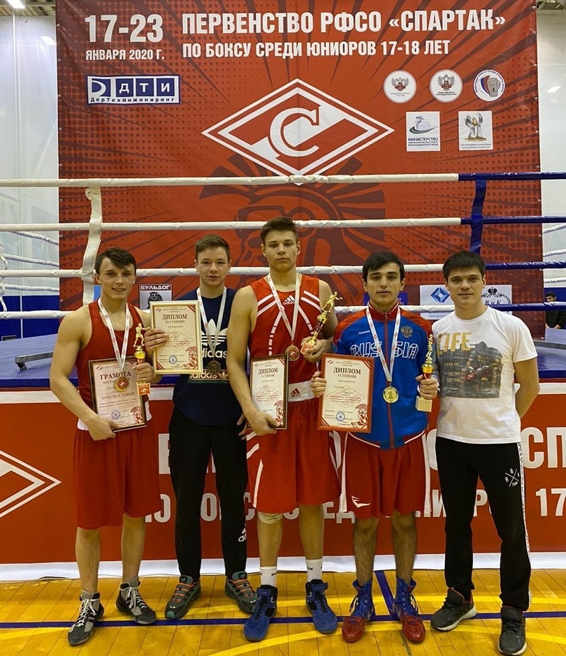 Юные боксеры областной спортшколы завоевали два «золота» на крупном всероссийском турнире
