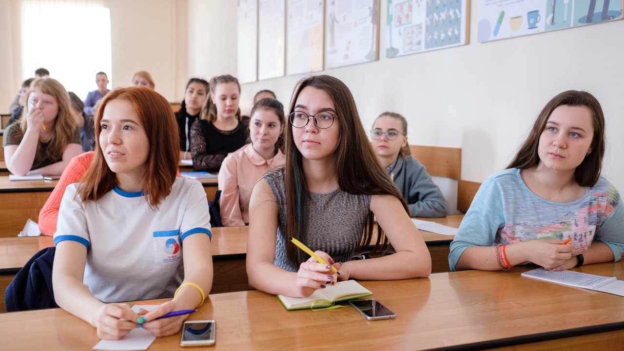Челябинцы разберут правила русского языка вместе с преподавателями университетов