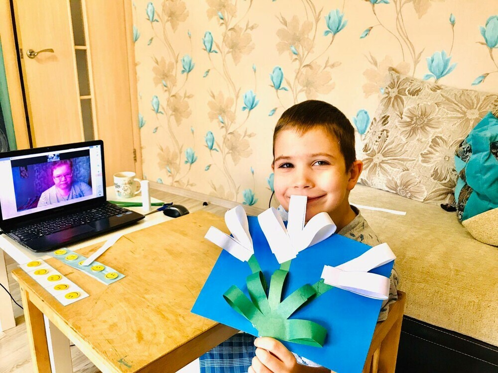 В Челябинске наработали успешный опыт «дистанта» для детей-инвалидов