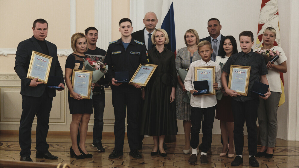На Южном Урале наградили детей и подростков, проявивших мужество в экстремальных ситуациях