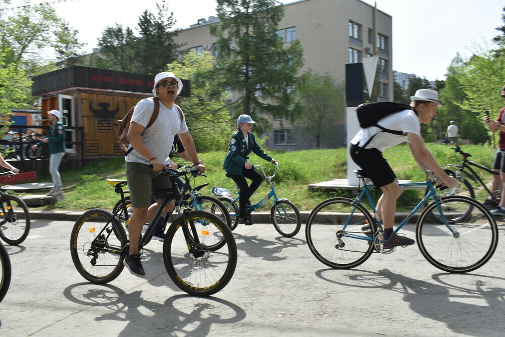 В Челябинске состоялся велопробег студотрядов