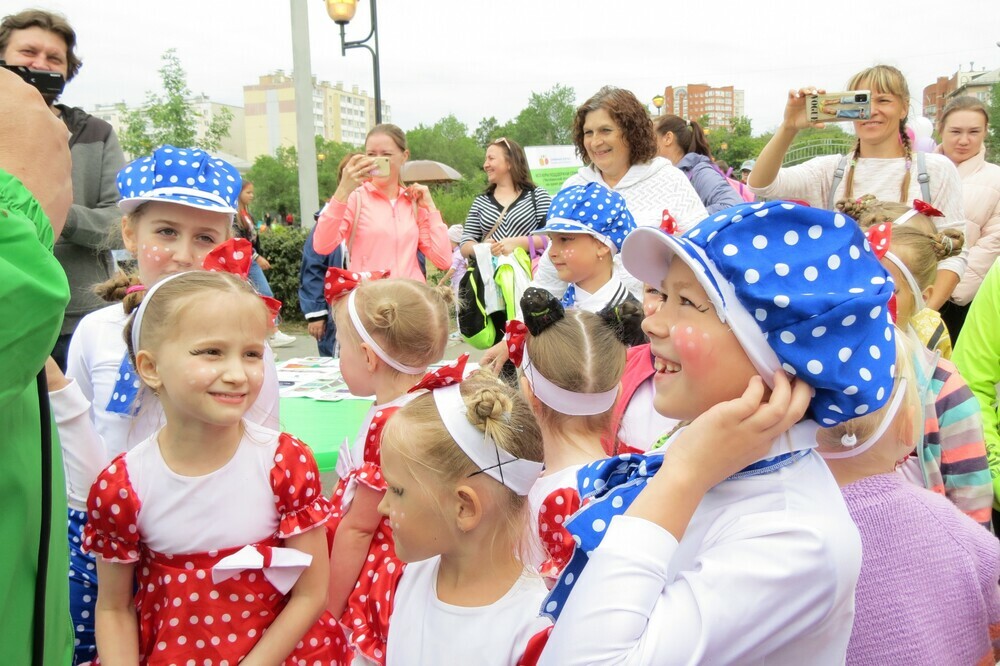 В Челябинске прошел детский фестиваль-пикник «Солнечные каникулы»