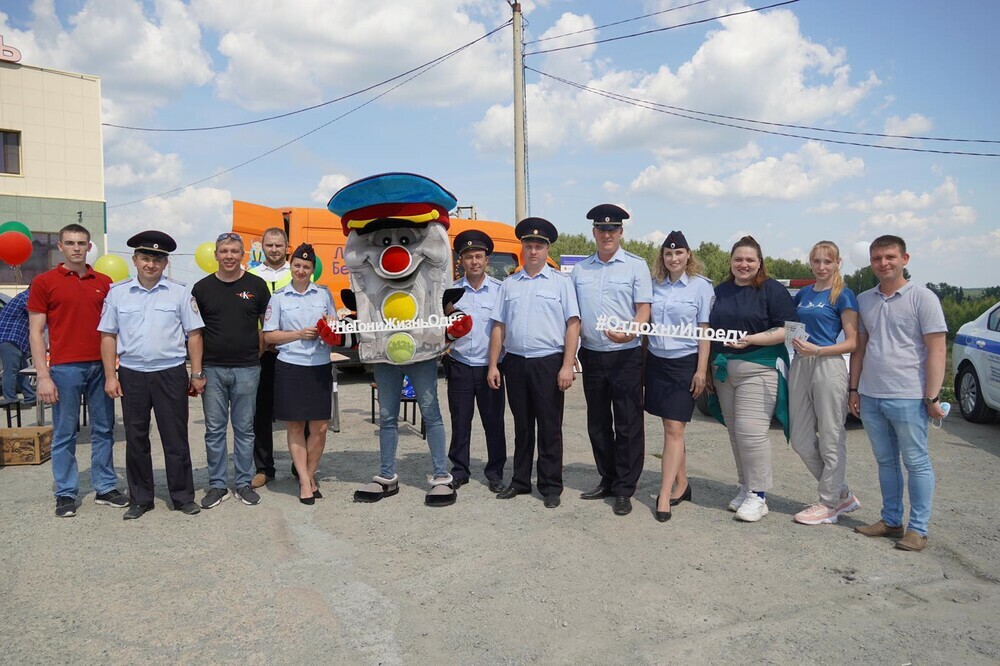 В Челябинской области напомнили о правилах безопасности на дороге