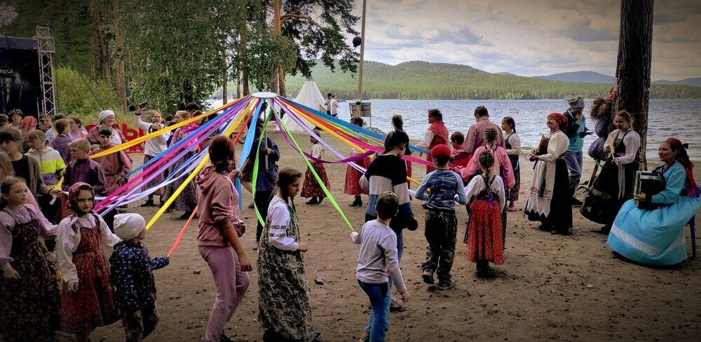 На озере Тургояк состоялся фестиваль народной культуры