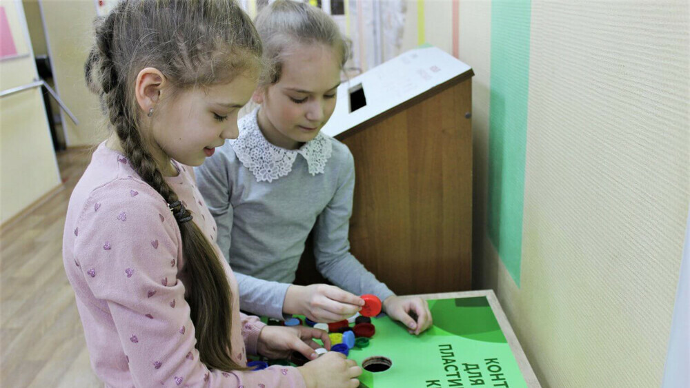 Школьные эко-отряды Челябинской области собрали почти 500 кг крышек в рамках благотворительной акции