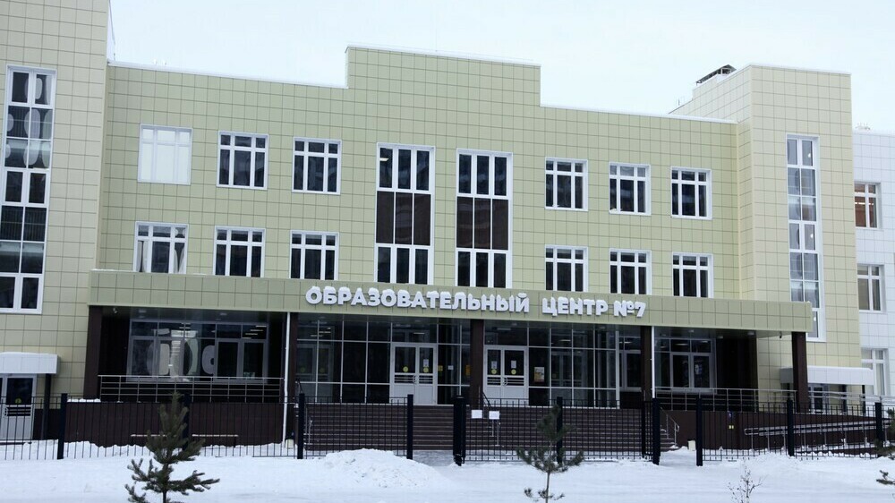 В новом микрорайоне Челябинска начала работу школа на 1100 мест
