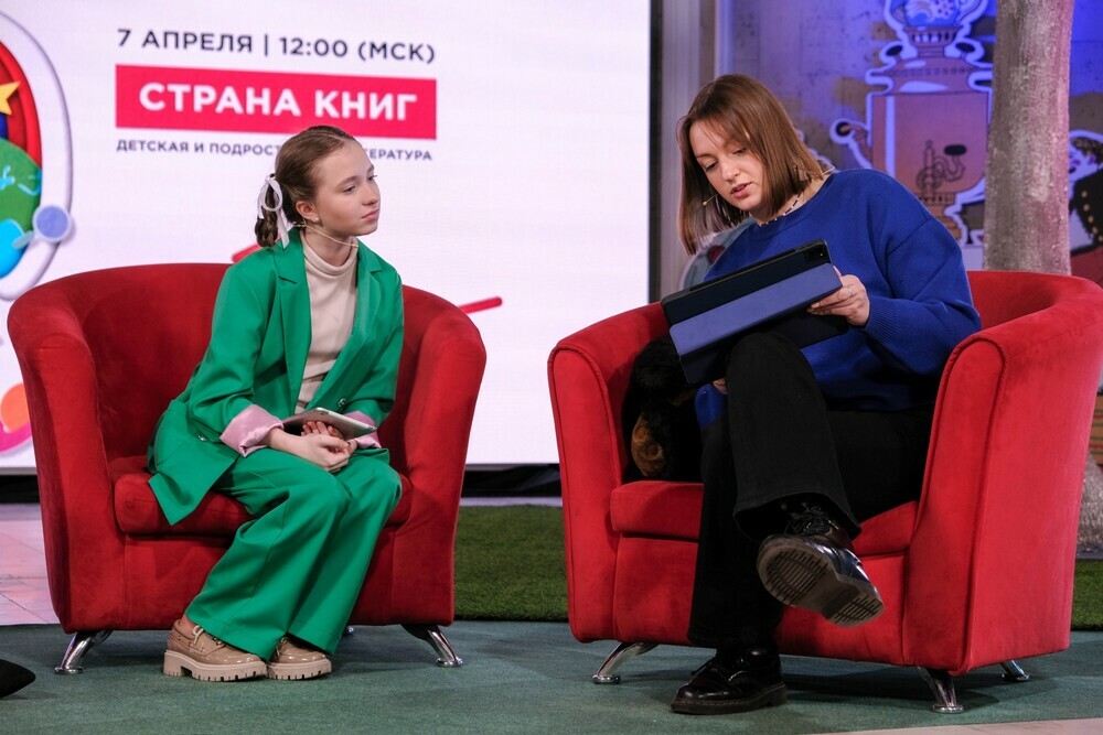 На Всероссийском открытом уроке школьники узнали о литературном богатстве России