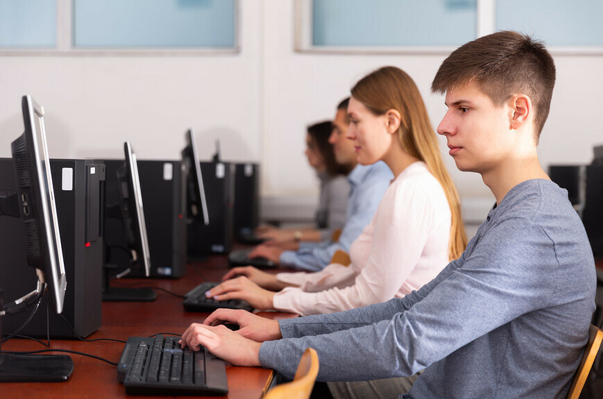 Регион примет участие в тренировочном экзамене по информатике и ИКТ в компьютерной форме