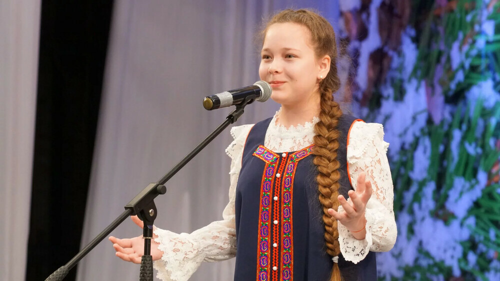Школьница из Кыштыма прошла в полуфинал Всероссийского конкурса юных чтецов «Живая классика»
