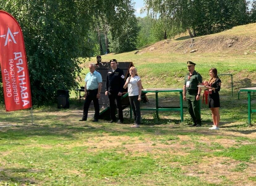 На базе спортивно-оздоровительного лагеря «Бригантина» Челябинской области состоялось торжественное открытие областного слета казачьей молодёжи.