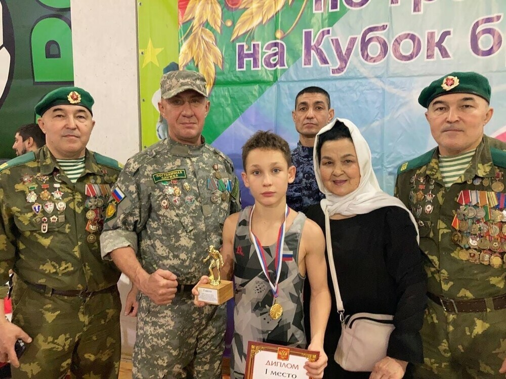 Борцы челябинской ОДЮСШ успешно выступили на турнире в Тобольске, посвященном Дню Героев Отечества