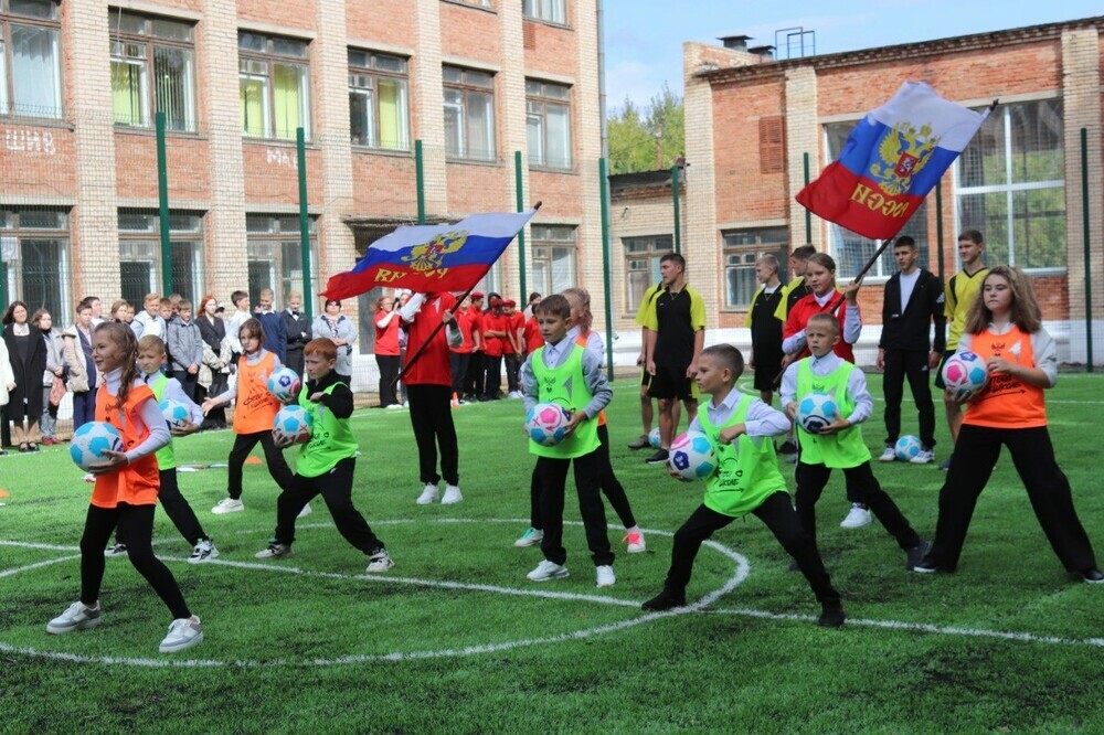 В рамках нацпроекта «Образование» в 7 муниципалитетах Челябинской области проведен ремонт школьных спортзалов и открытых площадок