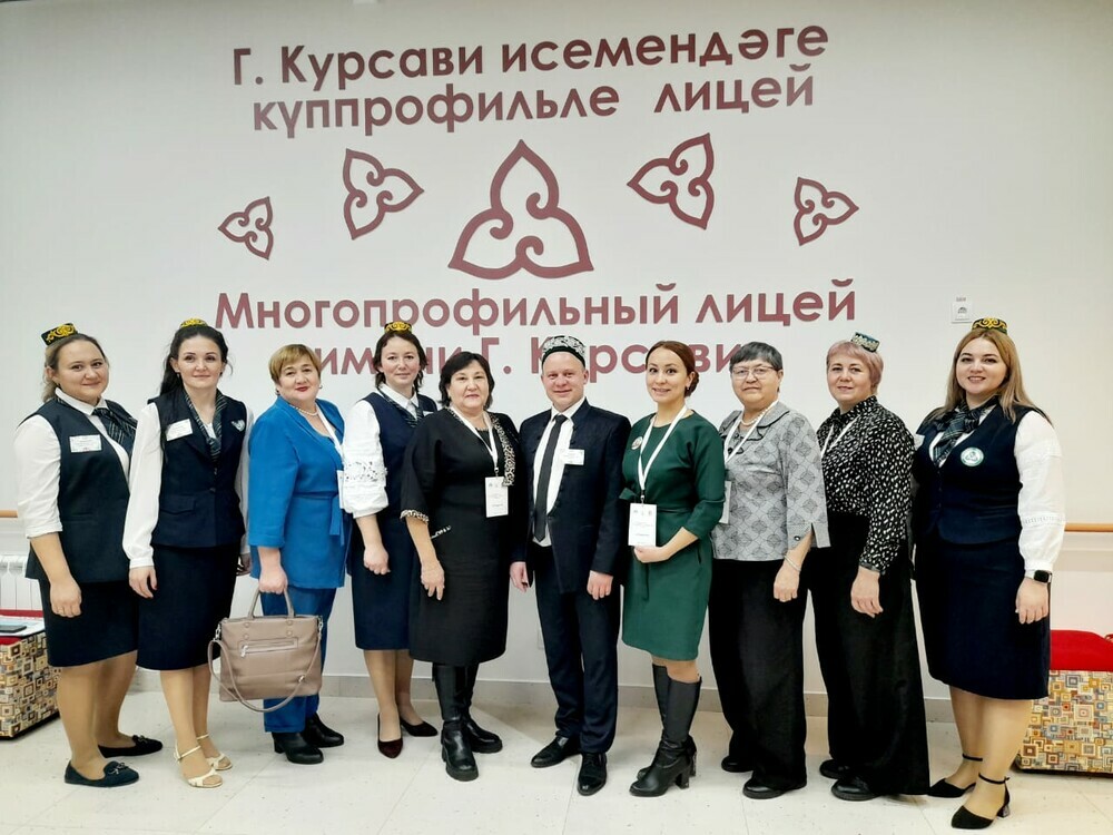 Челябинская делегация участвует во Всероссийским форуме родного языка  в Казани