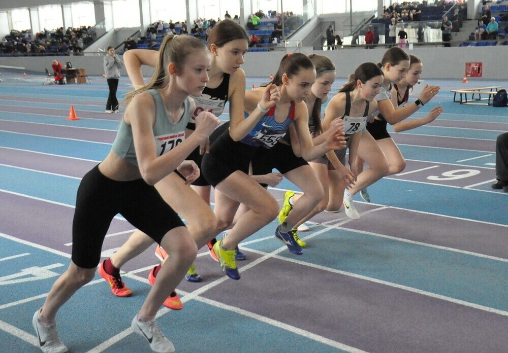 Около 400 спортсменов в Челябинске приняли участие в первенстве Министерства образования и науки по легкой атлетике