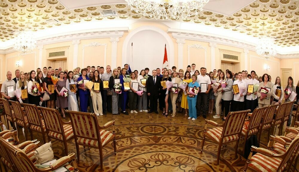 В Челябинске наградили лучших студентов колледжей и техникумов