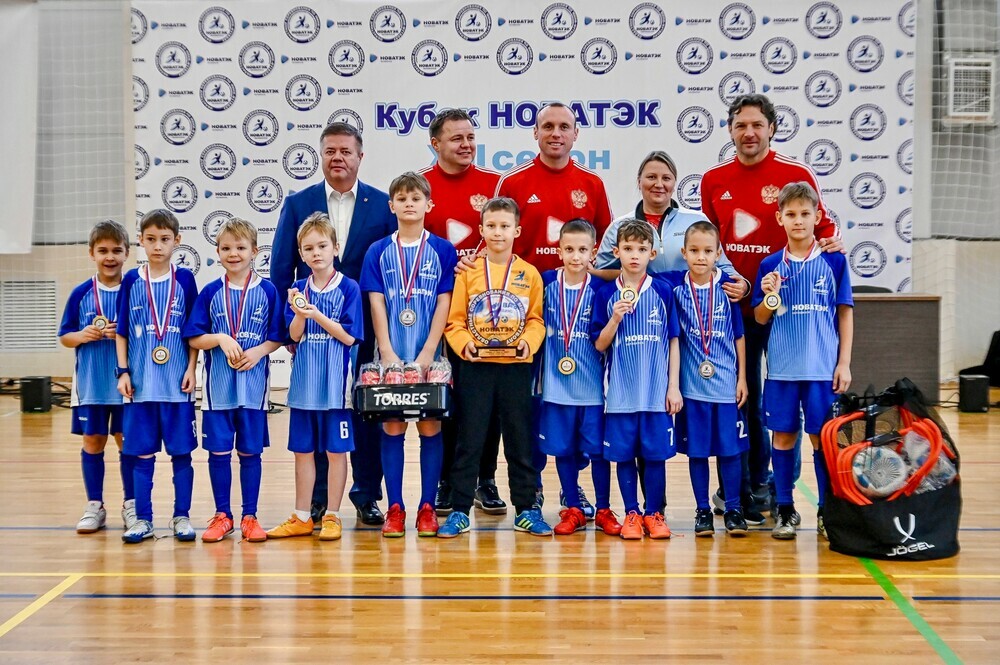 В Златоусте открыли новую футбольную площадку в рамках проекта компании «НОВАТЭК-Челябинск»
